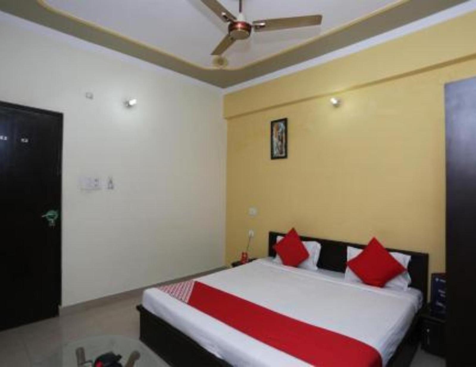 Hotel S K Palace Lucknow , Best Hotel In Lucknow , Hotel In Transport Nagar Lucknow ,Budget Hotels In Lucknow Ngoại thất bức ảnh